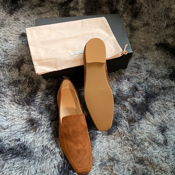 Club Monaco Sofii Flat - Picture 2 of 7